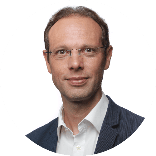 Headshot of Manuel Gallio.