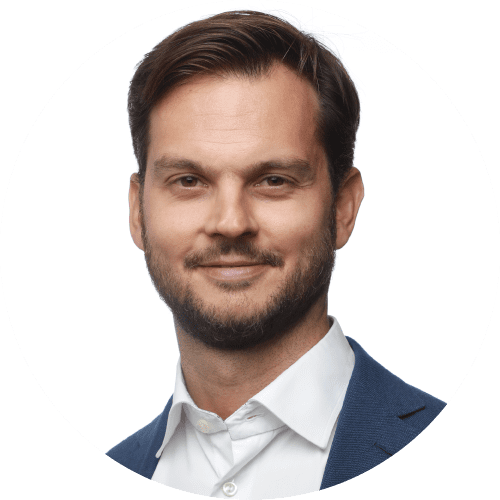 Headshot of Stefano Fissolo wearing a suit.